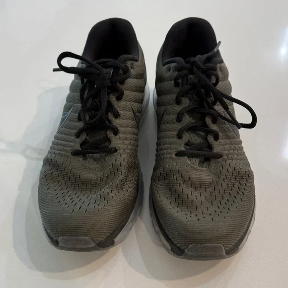 Nike Air Max 2017 Cargo Khaki Running Shoes - Style 849559-302. Size 7
